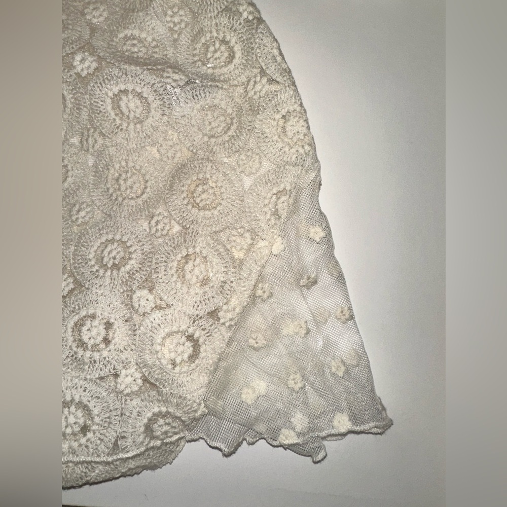 NWT En Creme Strappy Cream Lace Embroidered Sheer Tank Top Size M Razorback - Picture 4 of 7